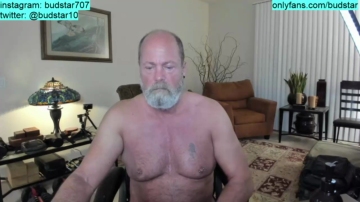 Budstar707  02-08-2021 video outfits